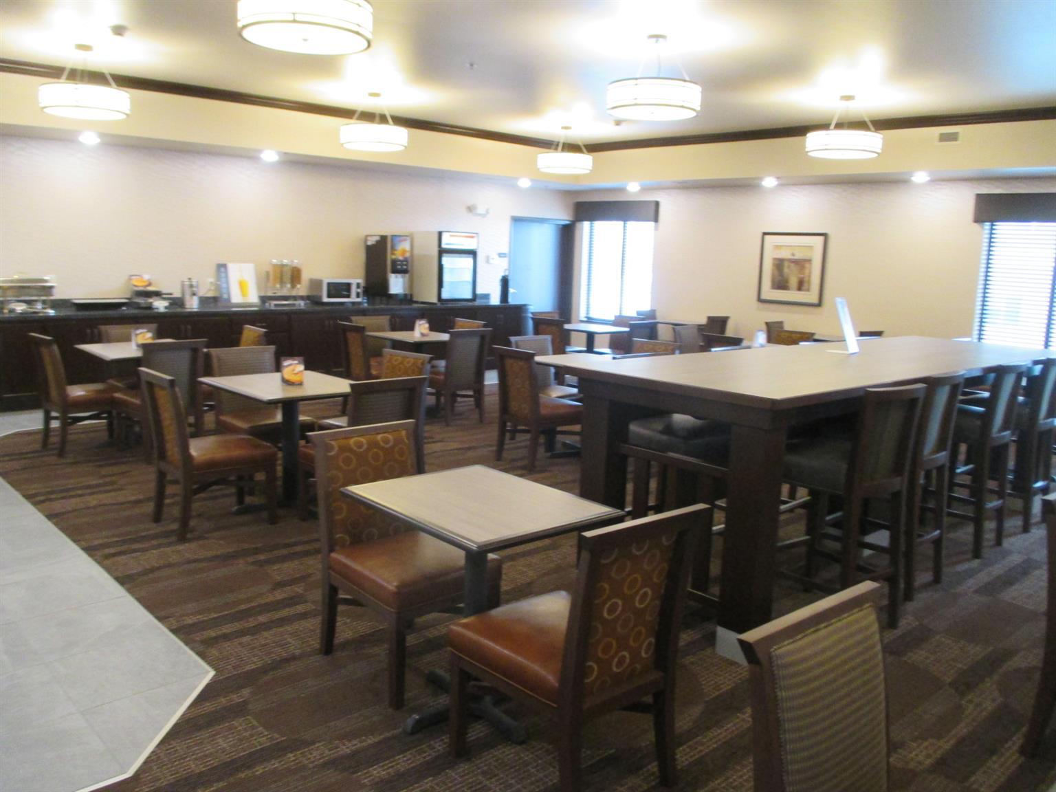 Western & Hotel 3*